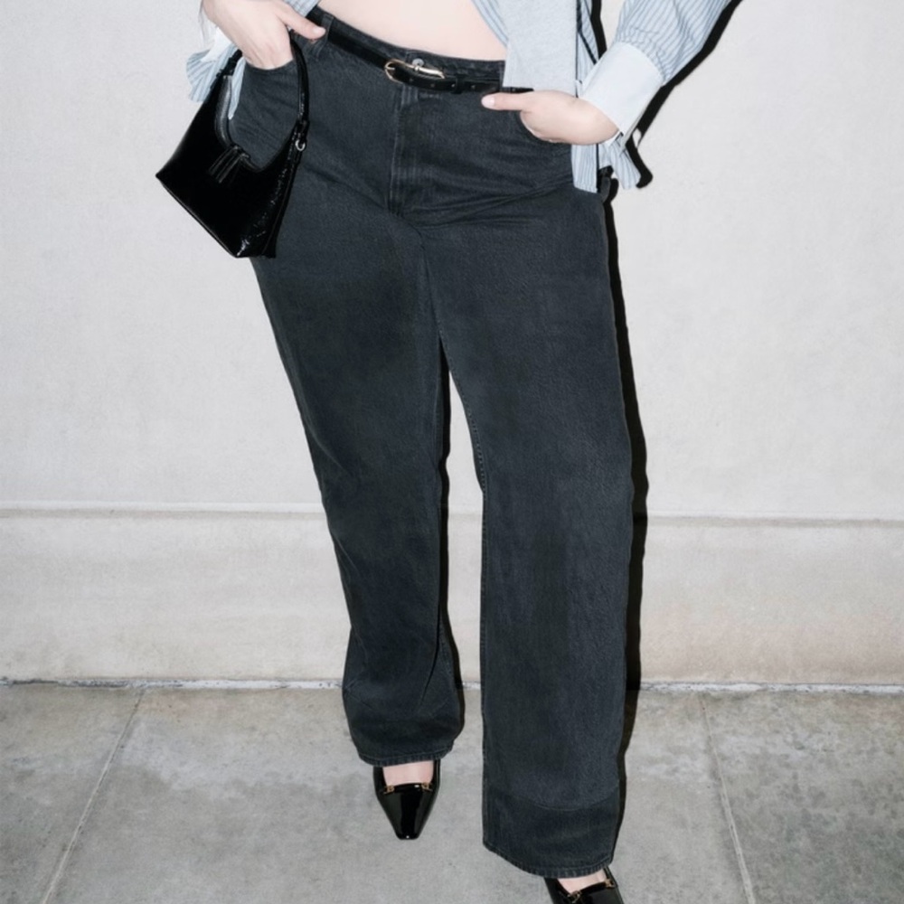 Curve Love High Rise Loose Jean - Black